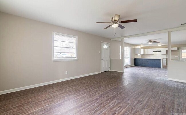 Foto del edificio - 303 Carpenter Dr