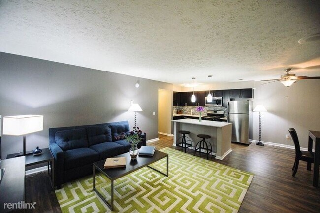 Building Photo - 2 br, 1 bath House - 1075 Weybridge Rd N