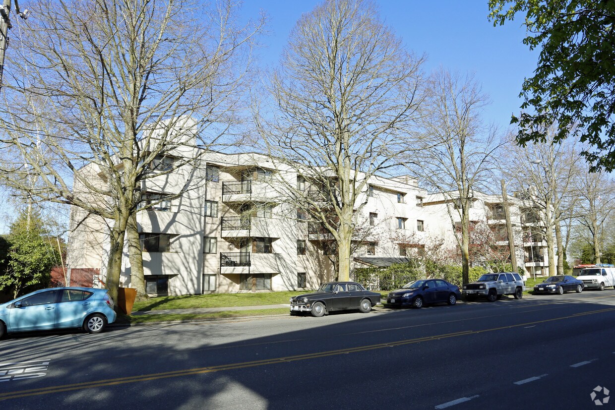 Building Photo - Island View Apartments
