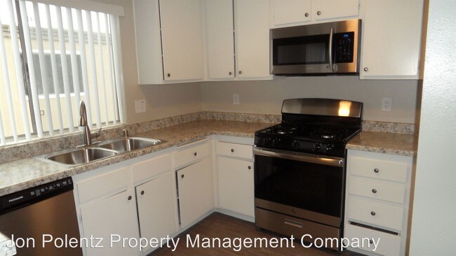 Foto del edificio - 890 N Kathleen Ln