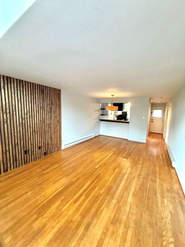 Foto del edificio - 8833A Midvale Ave N