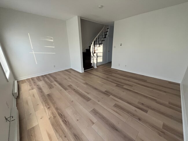 Building Photo - 5813 Cunard St