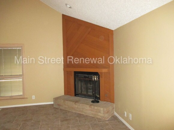 Building Photo - 704 Lapwing Rd