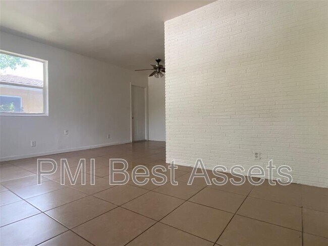 Foto del edificio - 5321 NE 18th Ave