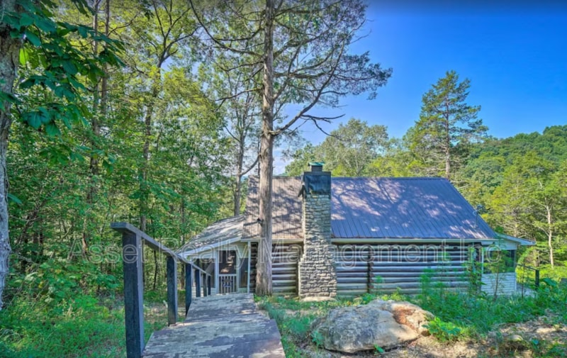 Primary Photo - 289 Bailey Dr