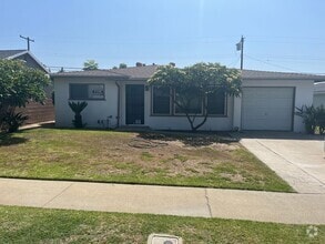 Building Photo - 418 S Sunset Ave