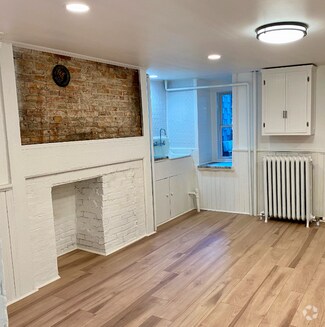 Building Photo - 358 Warren St