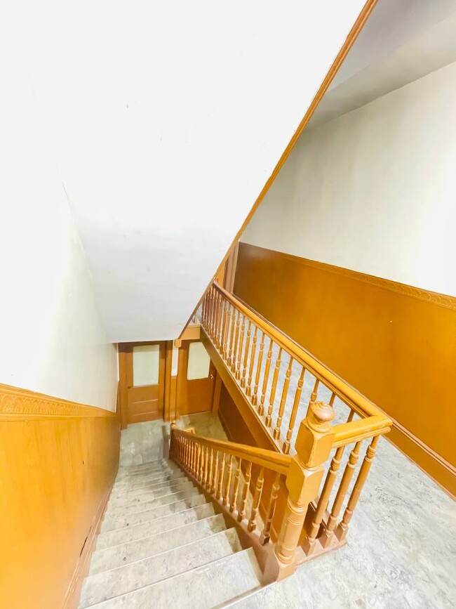 Foto del edificio - 71-06 65th Pl