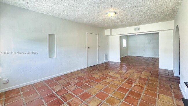 Building Photo - 5319 Lake Blvd