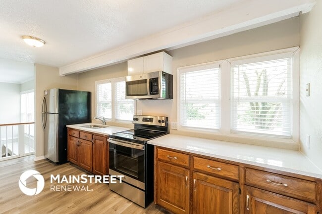 Foto del edificio - 208 E 165th St