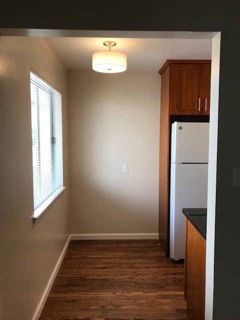 Unit #6-Jr. one bed - 1296 Laurel St