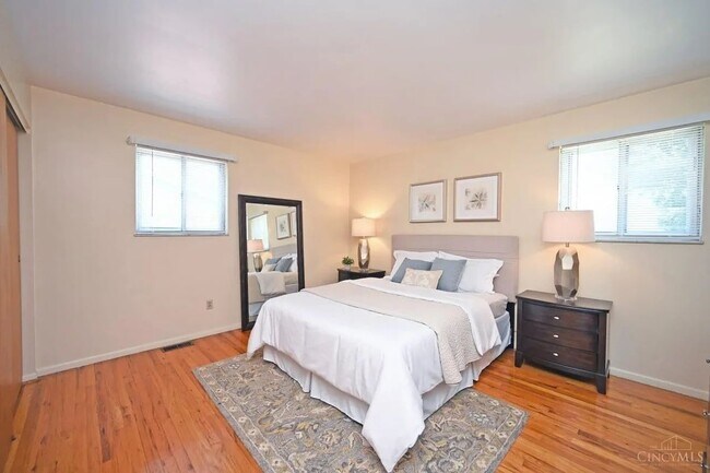 Foto del edificio - 8608 Linderwood Ln