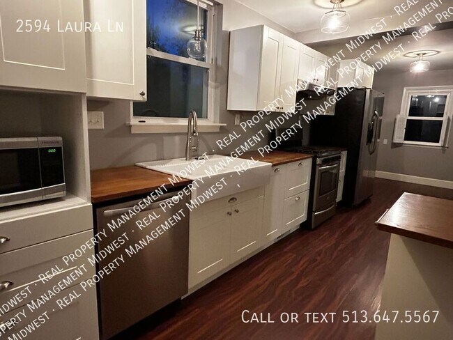 Foto del edificio - 2594 Laura Ln