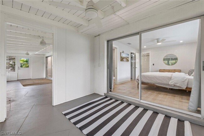 Foto del edificio - 1039 El Mar Ave