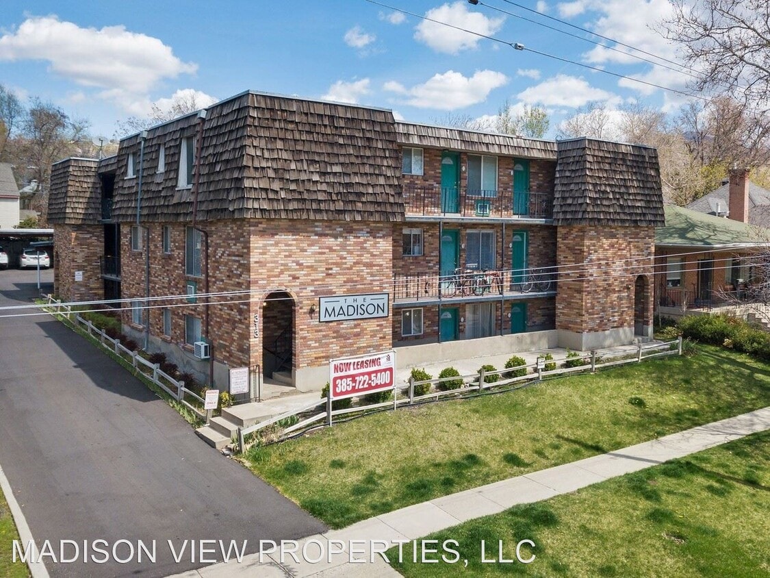 Primary Photo - 313 E 3rd Ave