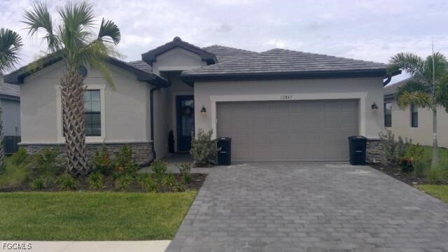 Foto principal - 13845 Pine Lodge Ln