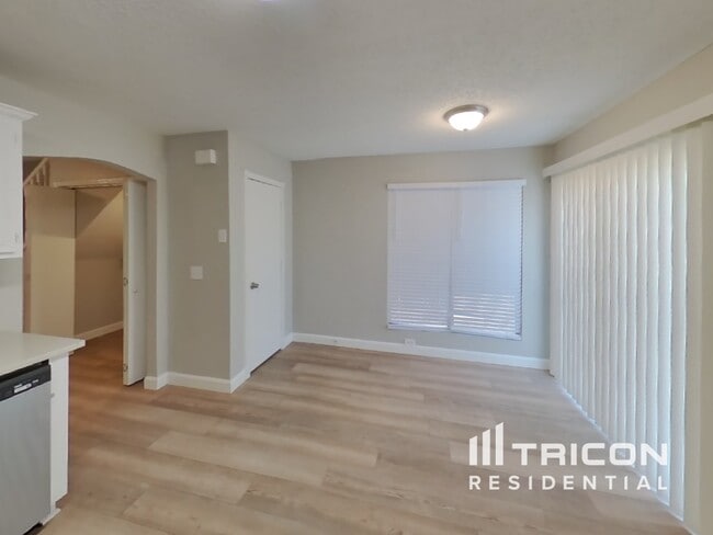 Foto del edificio - 1204 Shakleford Cir