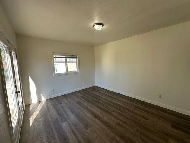 Foto del edificio - 311 5th St