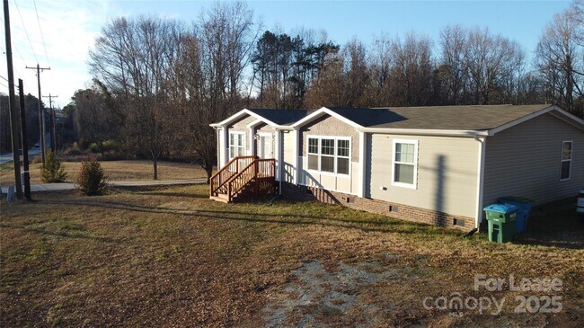 Foto del edificio - 7708 Waxhaw Hwy