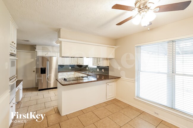 Building Photo - 25603 Pecan Valley Cir
