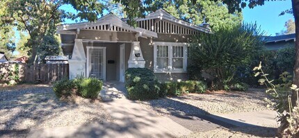 Building Photo - 417 Hackberry Ave