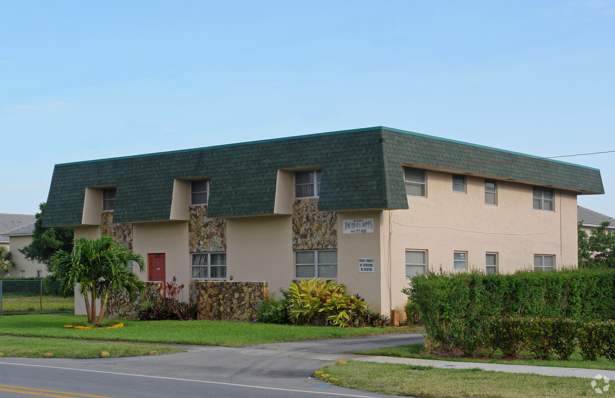 Primary Photo - Canterbury House Apartments