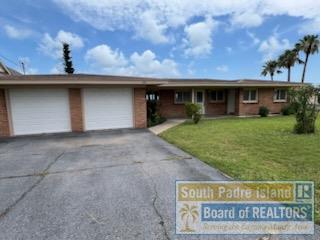 Primary Photo - 606 N Shore Dr