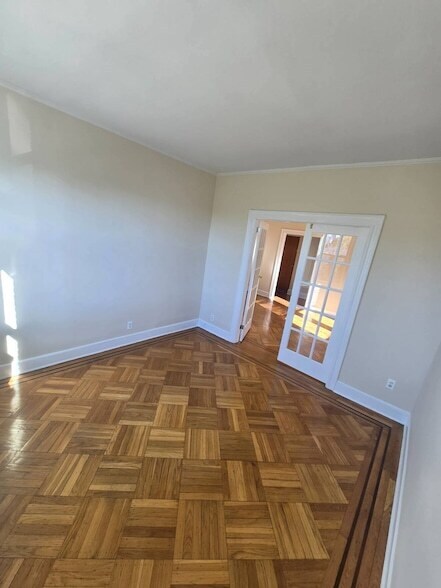 Foto del edificio - 51-23 47th St