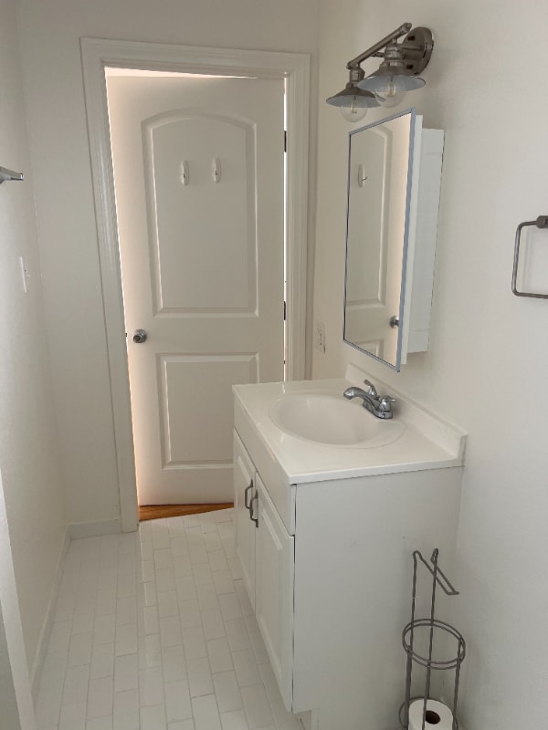 Building Photo - 1114 Tamarind Ave