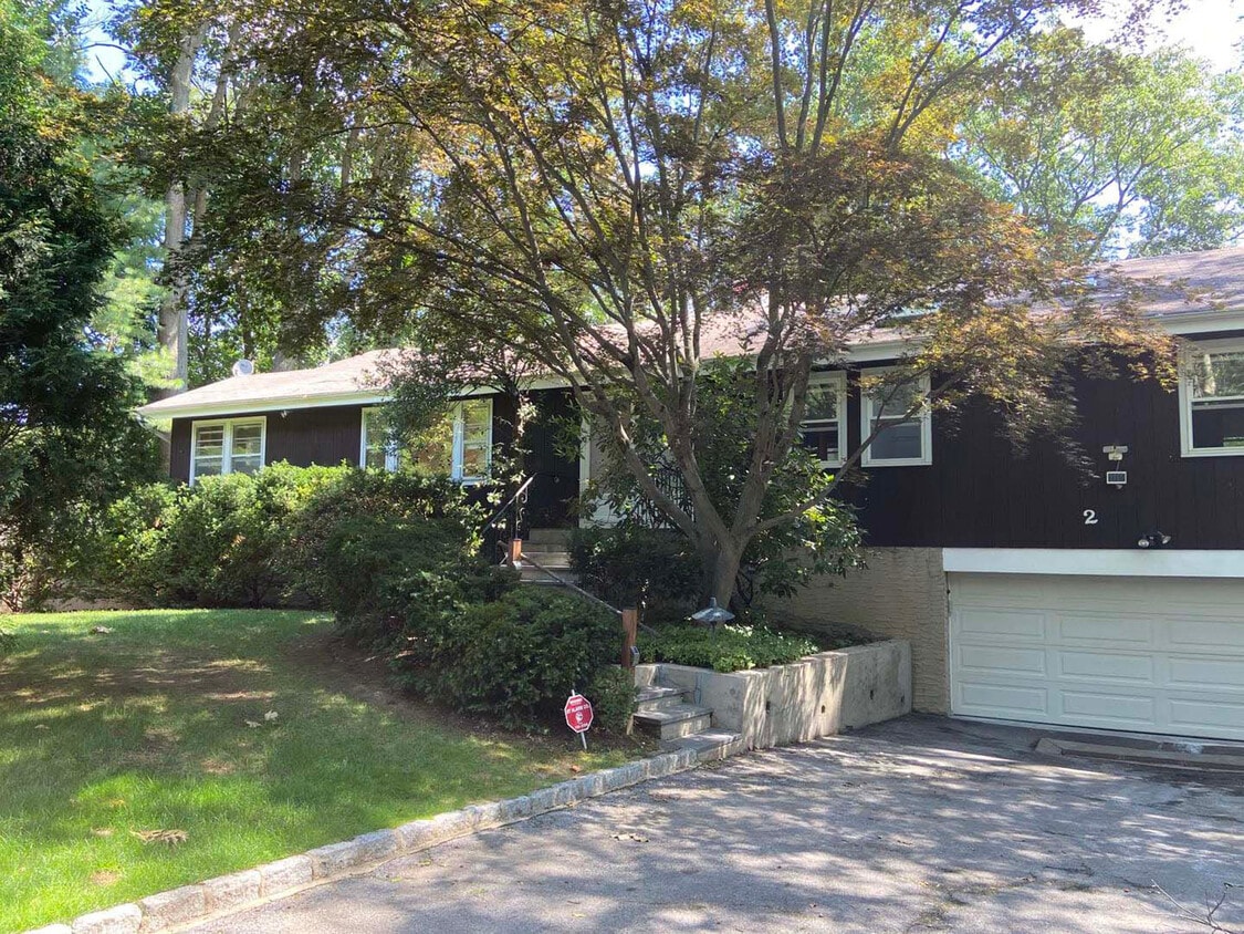 Photo - 2 Livingston Rd (Scarsdale, NY)
