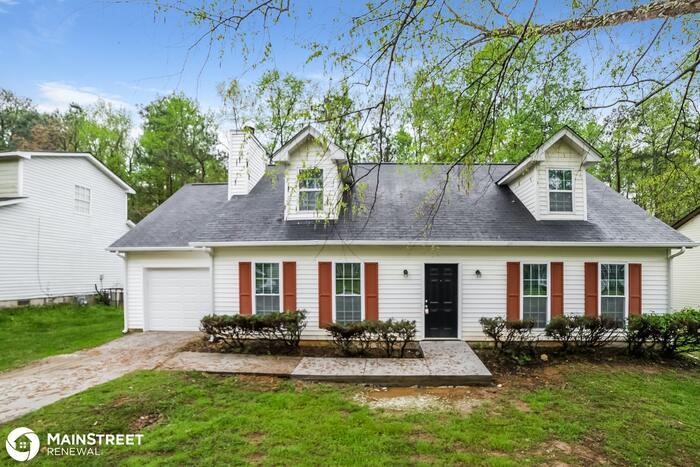 Foto principal - 5411 Forest Pl, Stone Mountain, GA 30088