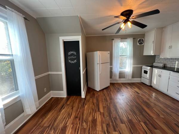 Foto del edificio - 2030 W Sunnydale Ln