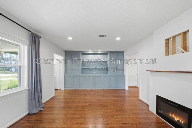 Building Photo - 4227 Apollo St
