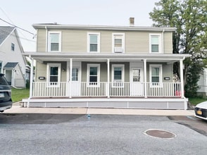 Building Photo - 1118 Vine St