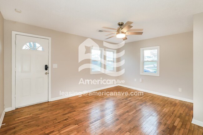 Foto del edificio - 5220 NE 46th Terrace