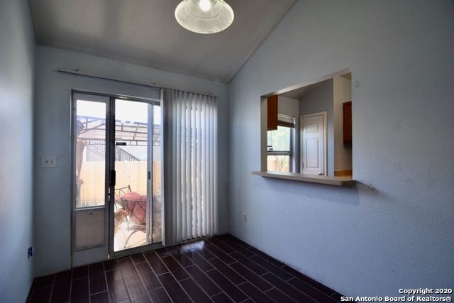 Foto del edificio - 3040 Pine Valley Dr