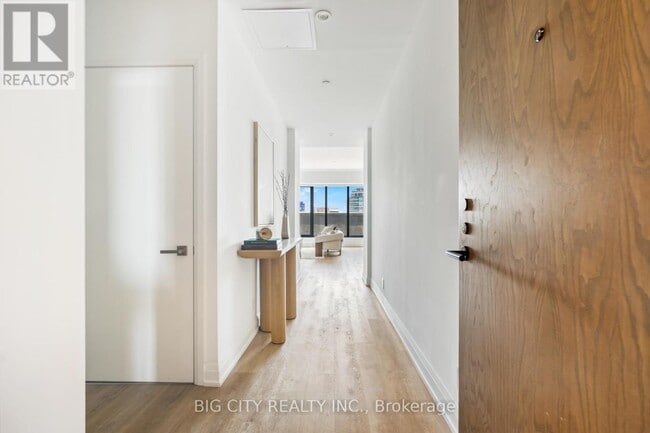 Building Photo - 36 Brentcliffe Rd