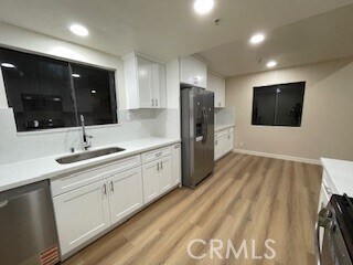 Foto del edificio - 371 S Sierra Madre Blvd