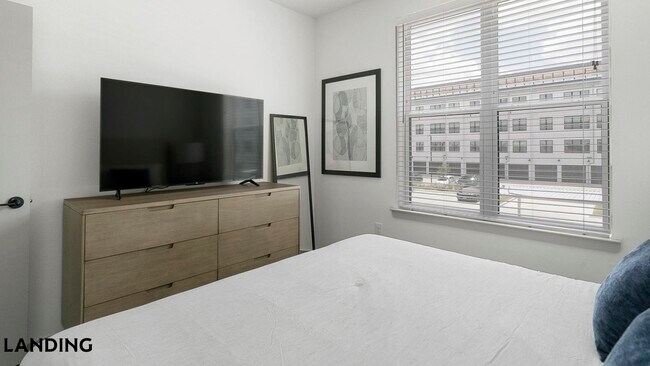 Foto del edificio - 91 Jensen Dr