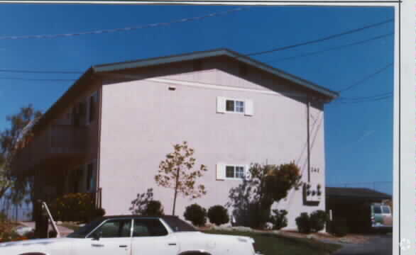 Building Photo - 241 Arana Dr