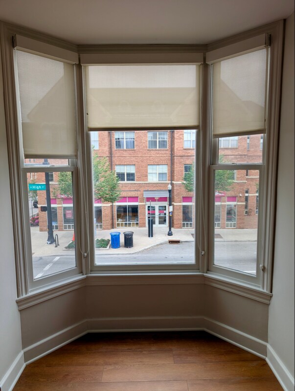Building Photo - 656 N High St