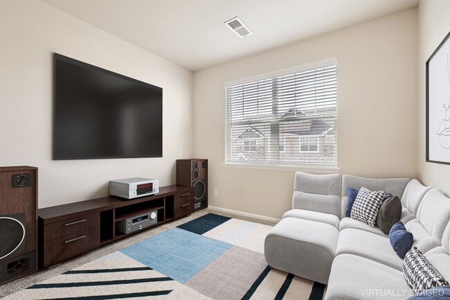 Building Photo - Maple Leaf Townhomes