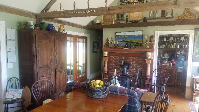 Foto del edificio - 53 Falls Bridge Rd