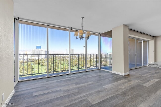 Building Photo - 3111 Bel Air Dr