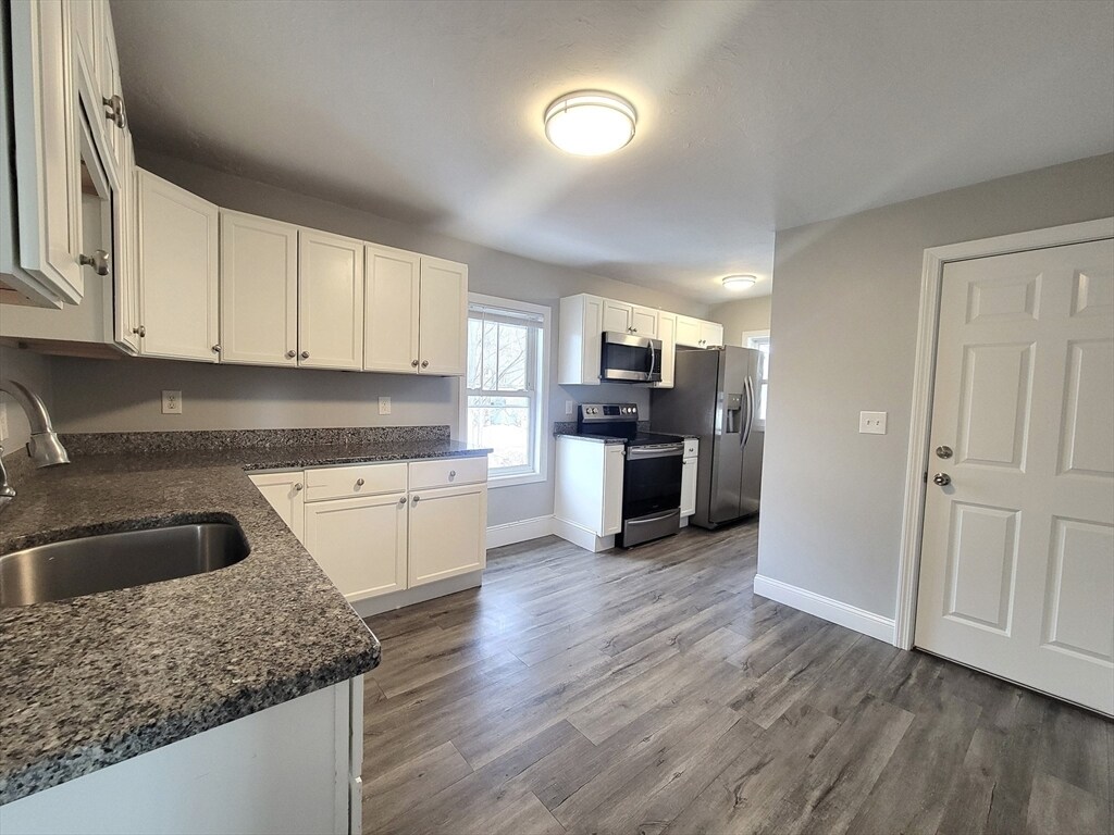 143 Porter St Unit 2, Stoughton, MA 02072 Room for Rent in Stoughton