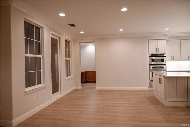 Building Photo - 26850 Boulder Crest Dr