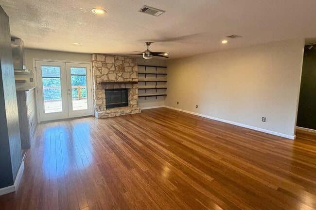 Building Photo - 11207 Terrace Bluff Dr
