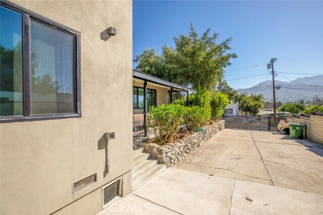 Building Photo - 10621 Vanora Dr