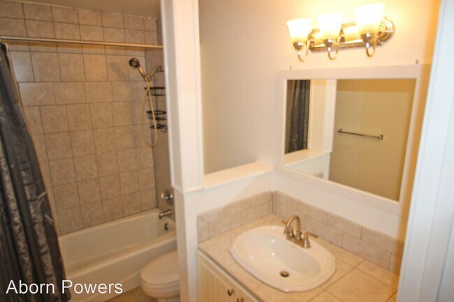 Building Photo - 3 br, 2 bath House - 6271 Red Robin Rd