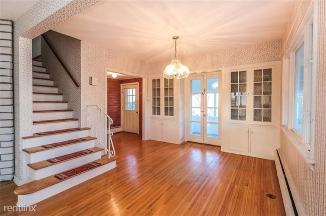 Building Photo - 4 br, 3 bath House - 445 Edgemere Dr